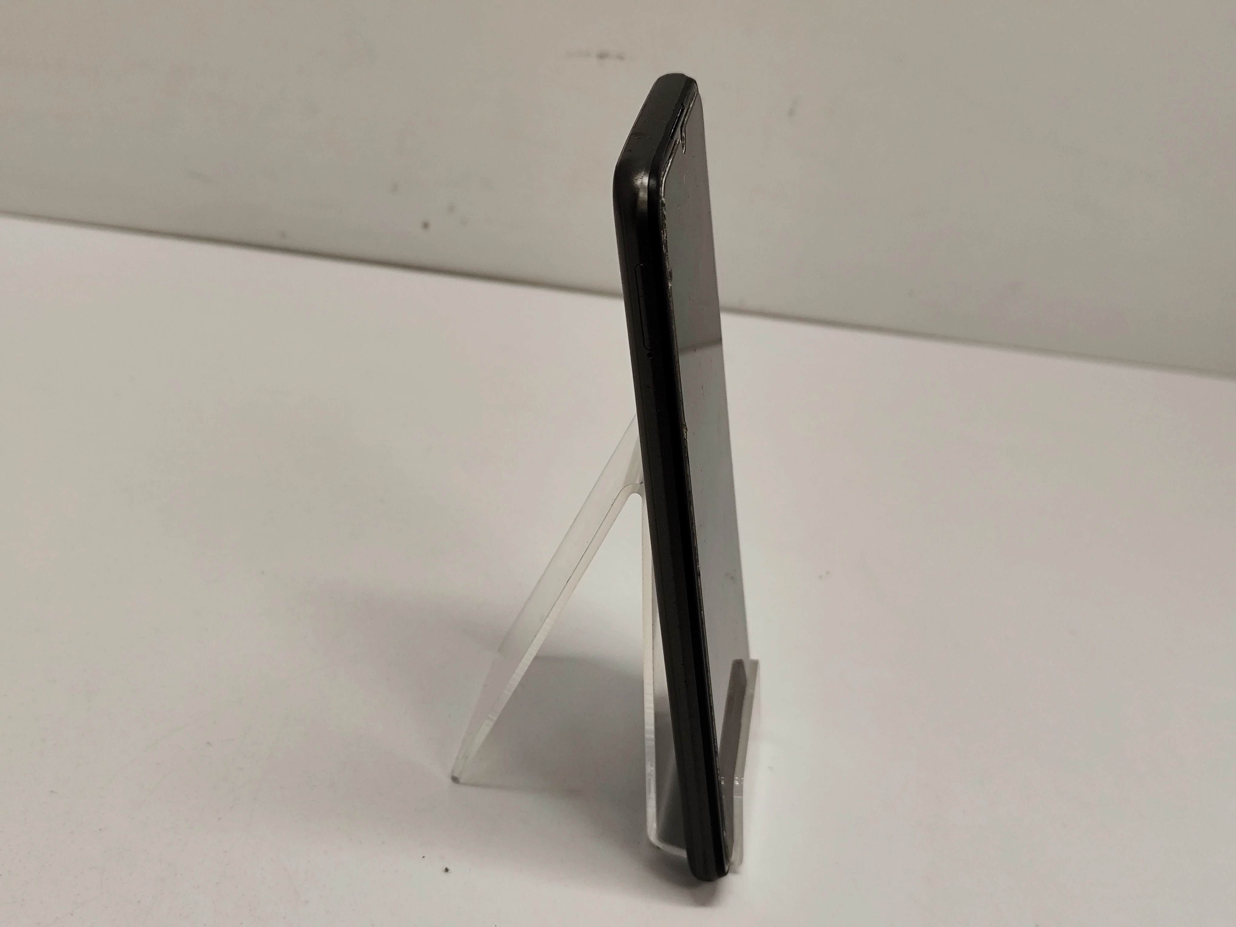 telefon-realme-c25y-1284-gb-stan-11323-2