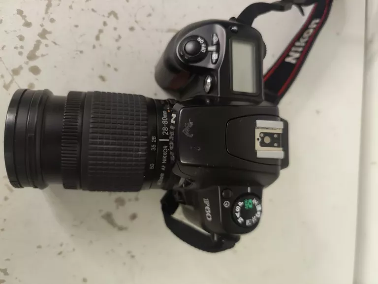 NIKON F60 + OBIEKTYW 28-80