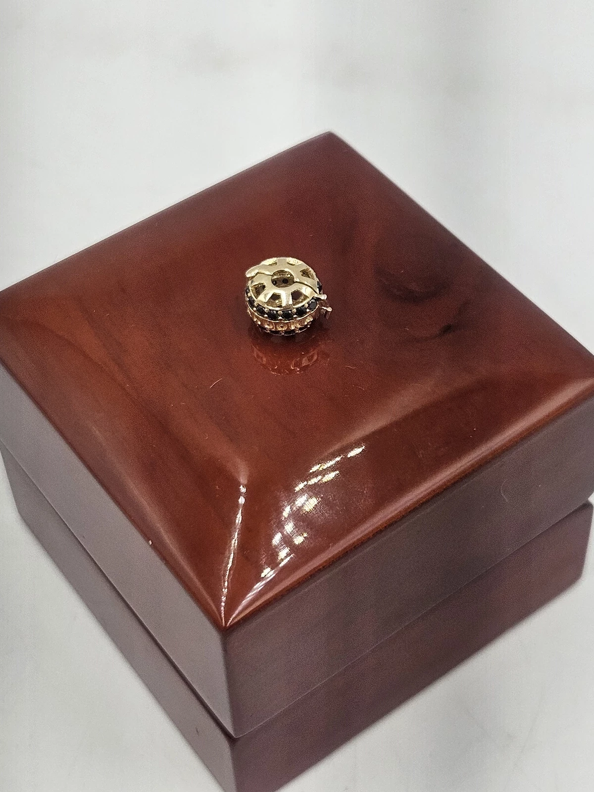 zloty-charms-czarny-585-w160g-ean-gtin-5900025479223