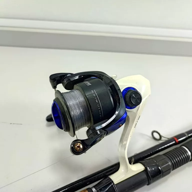 CORMORAN BULL FIGHTER FEEDER 3.60M 80-230G + KOŁOWROTEK JAXON LOTUS 300 FD
