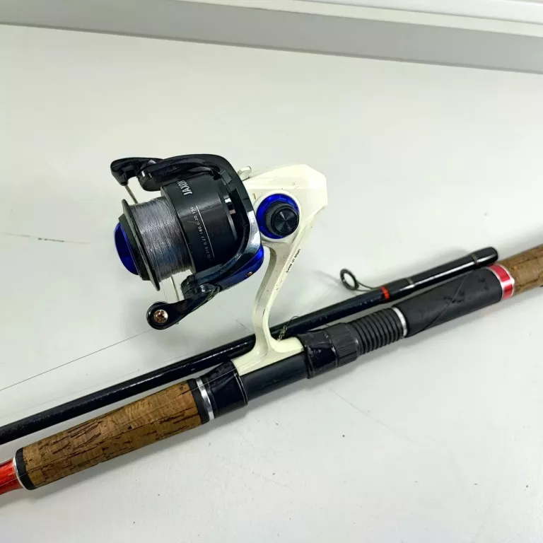 CORMORAN BULL FIGHTER FEEDER 3.60M 80-230G + KOŁOWROTEK JAXON LOTUS 300 FD