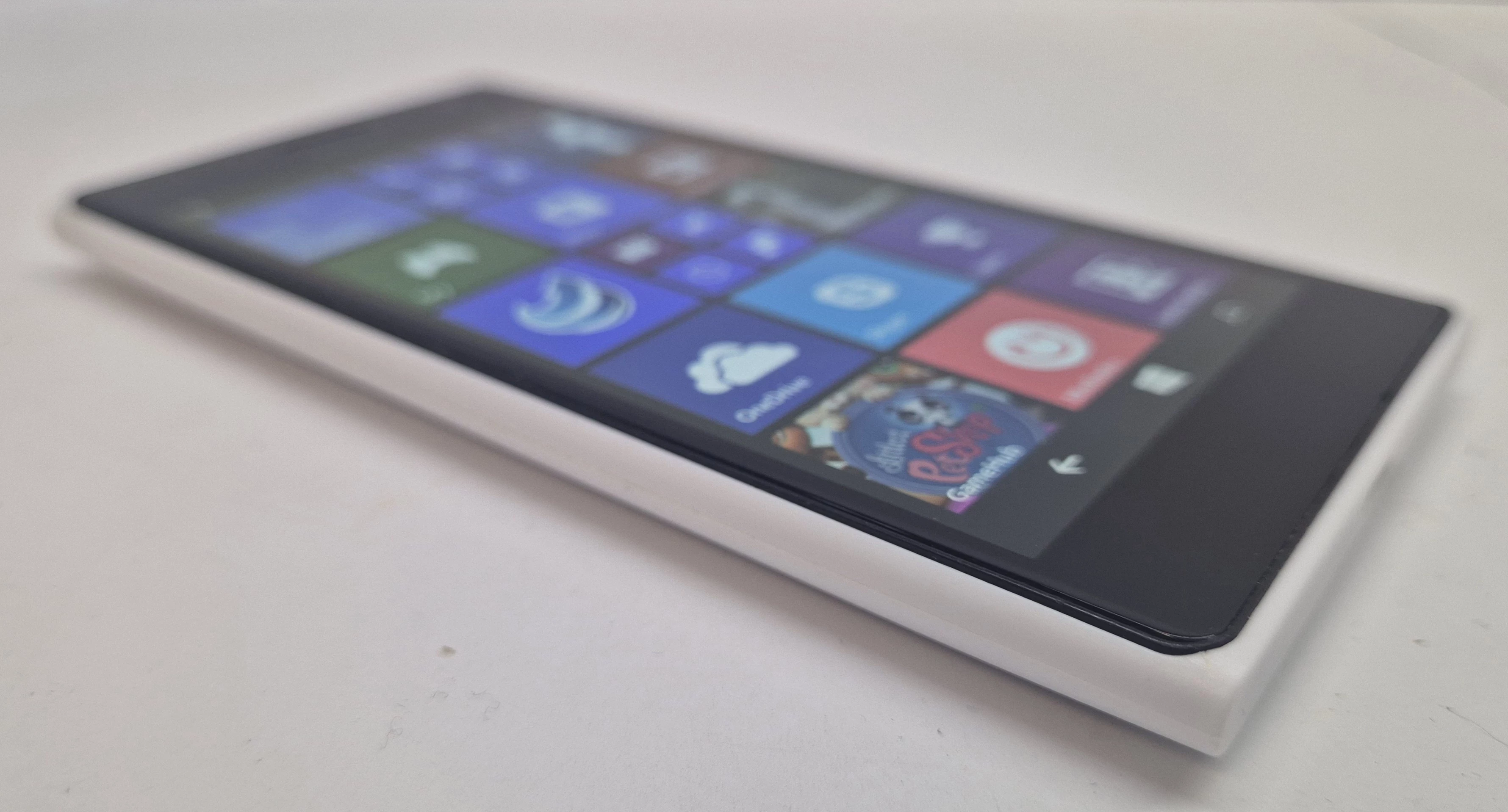 nokia-lumia-735-typ-202685-212929