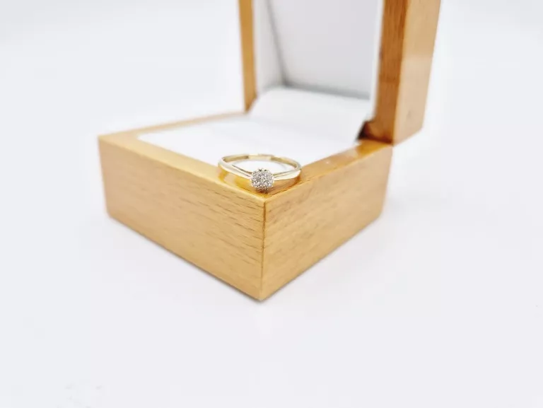 zloty-pierscionek-brylant-585-102g-r9-rodzaj-2205-1