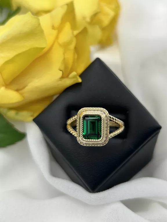 zloty-pierscionek-z-zielonym-kamieniem-585-512grozm-20-stan-11323-238058