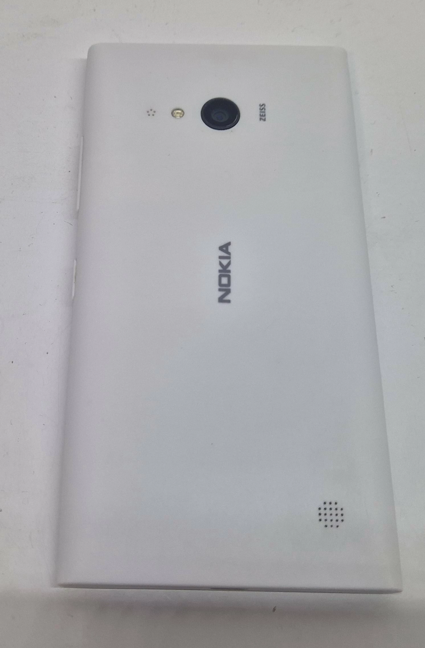 nokia-lumia-735-przekatna-ekranu-470