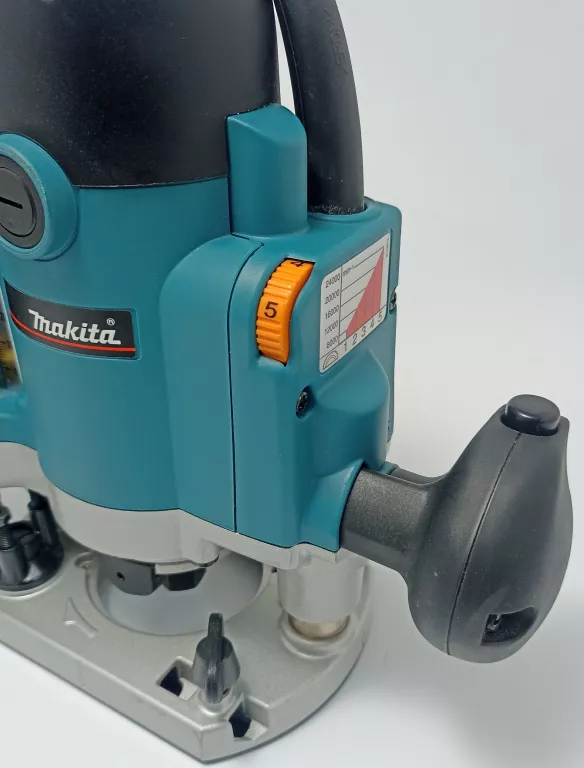 FREZARKA GÓRNOWRZECIONOWA MAKITA RP1110C + FREZY MAKITA