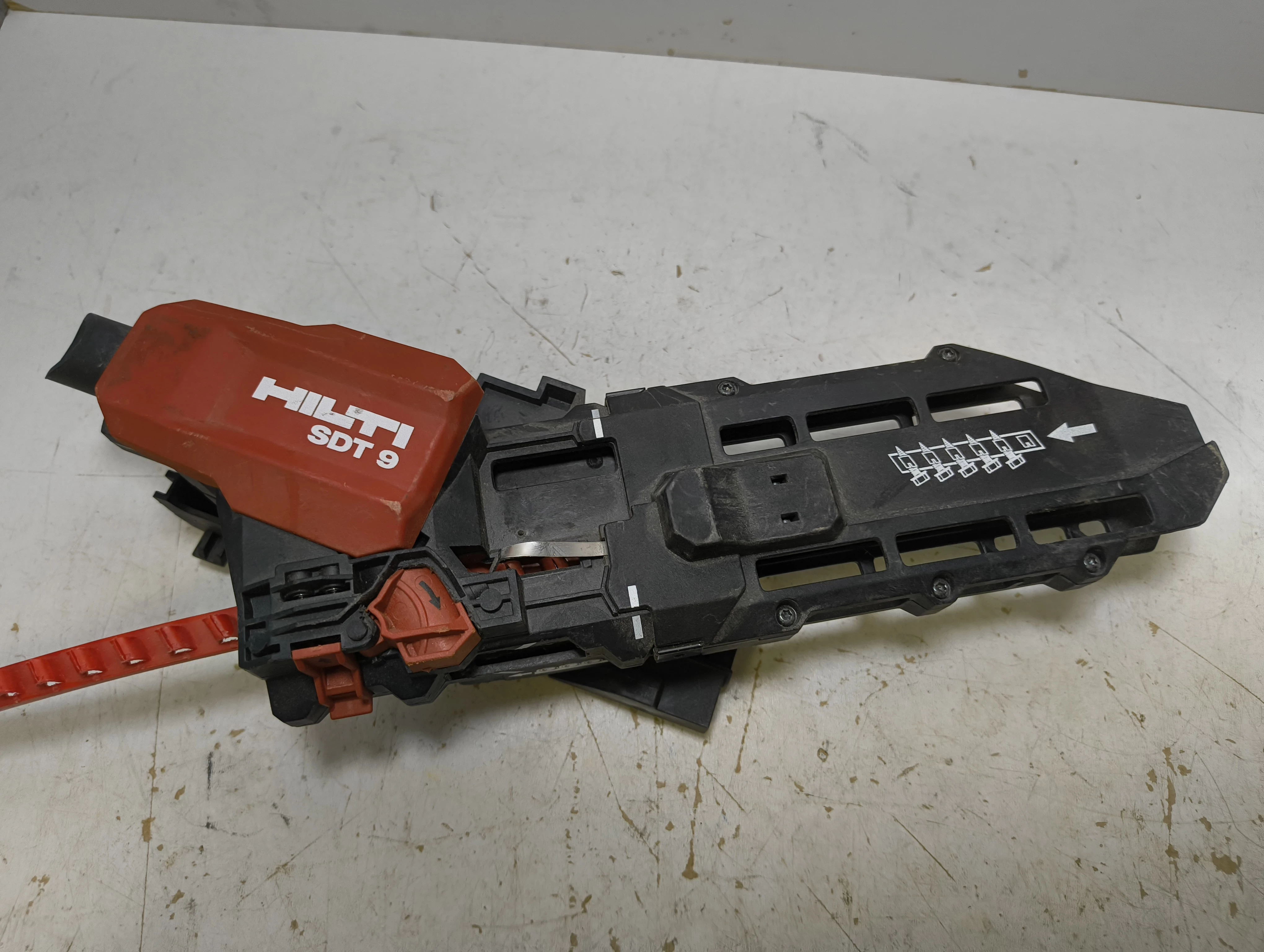 magazynek-do-wkretow-hilti-sdt-9-ean-gtin-5060526805416