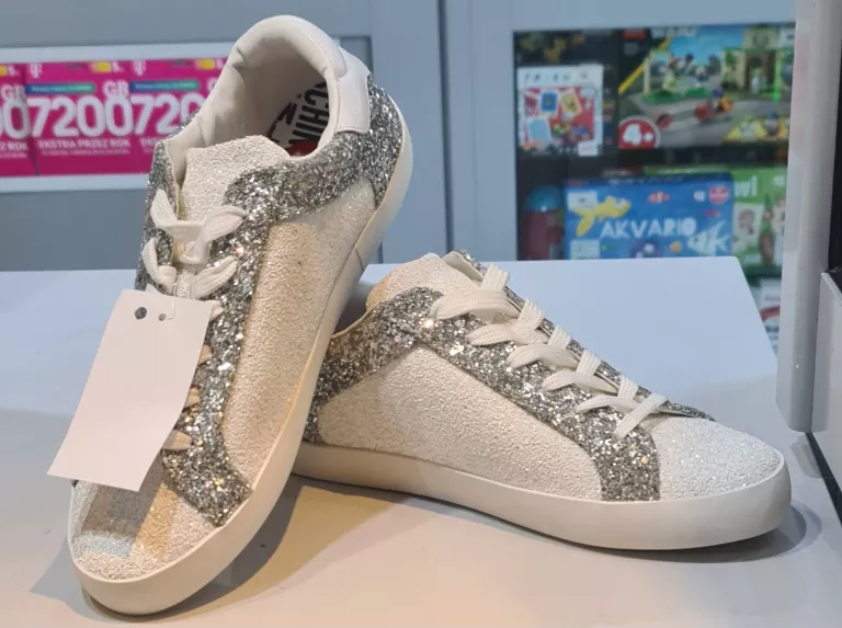 BUTY LOVE MOSCHINO 38 BIALE CEKINY