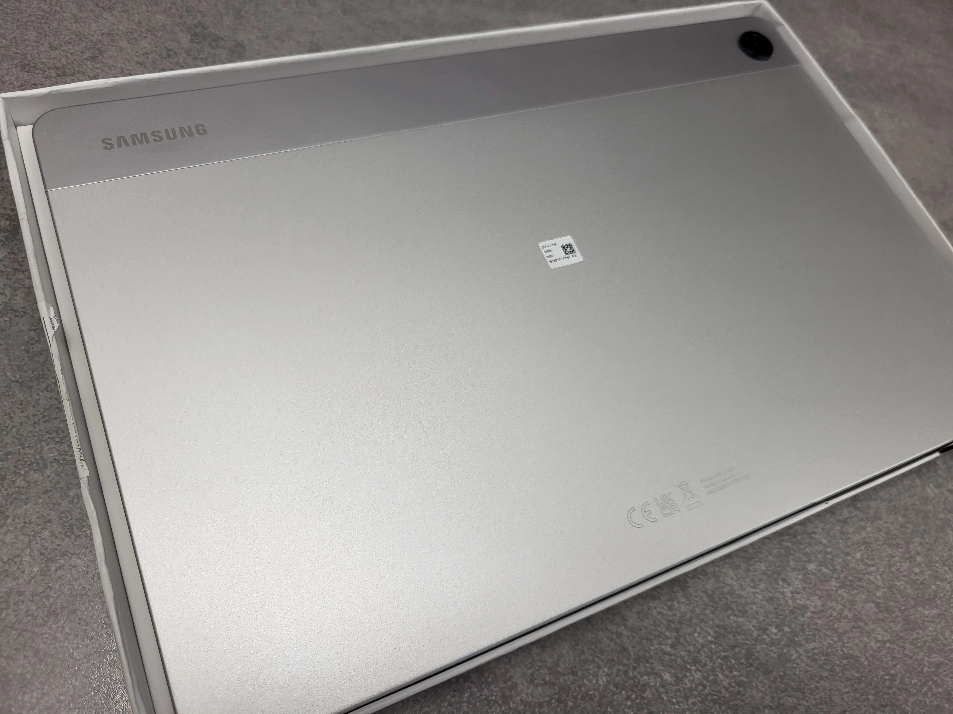 tablet-samsung-galaxy-tab-a9-5g-transmisja-danych-217-2048