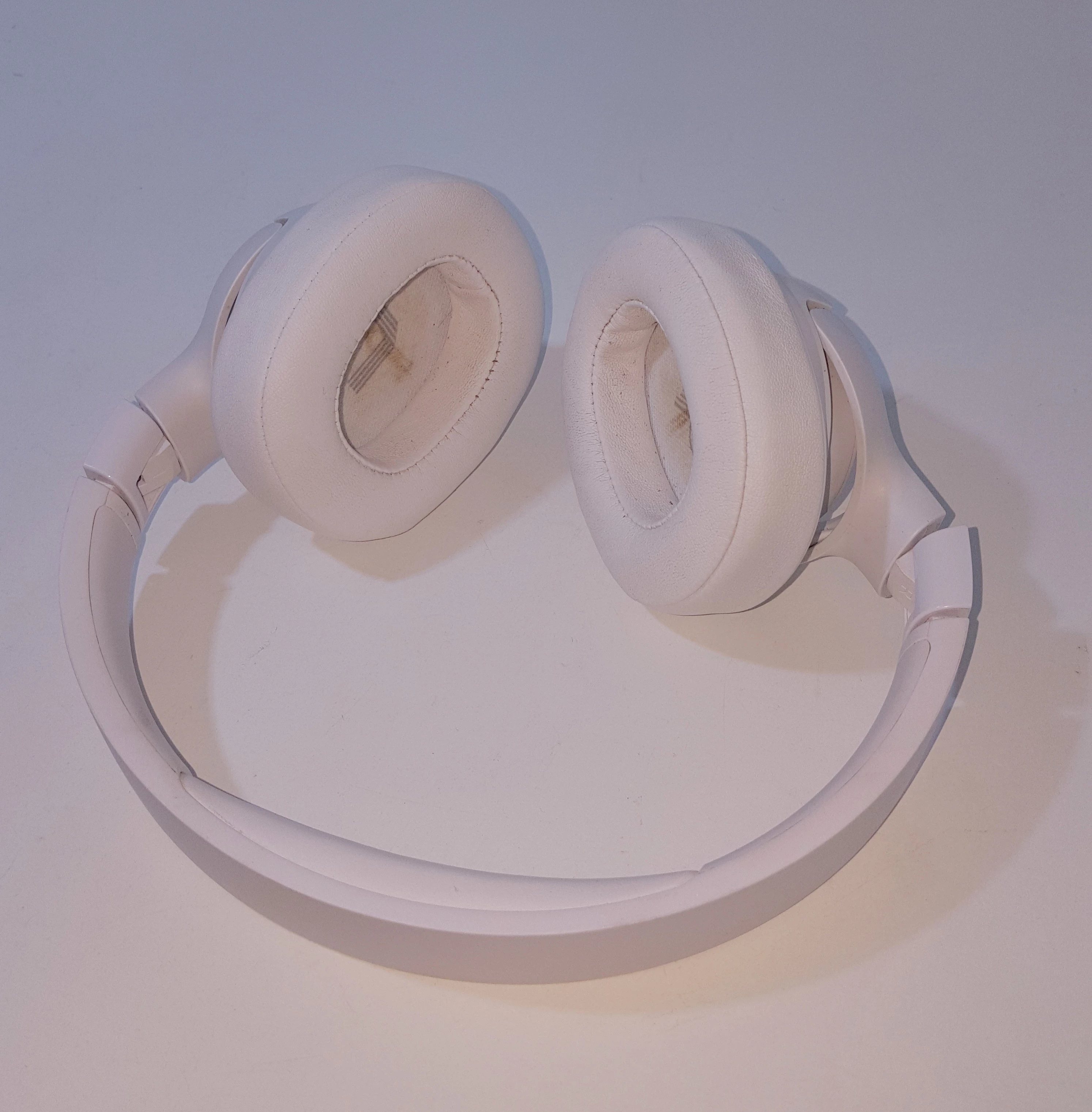 sluchawki-jbl-tune720bt-plwolnosci-3-5-sj-namyslow