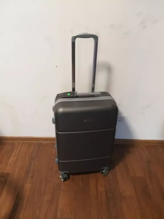 WALIZKA KABINOWA PODRÓŻNA NA KÓŁKACH TWARDA VOYAGER