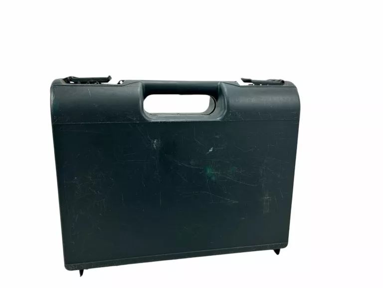 WYRZYNARKA BLACK&DECKER KS 750 + WALIZKA