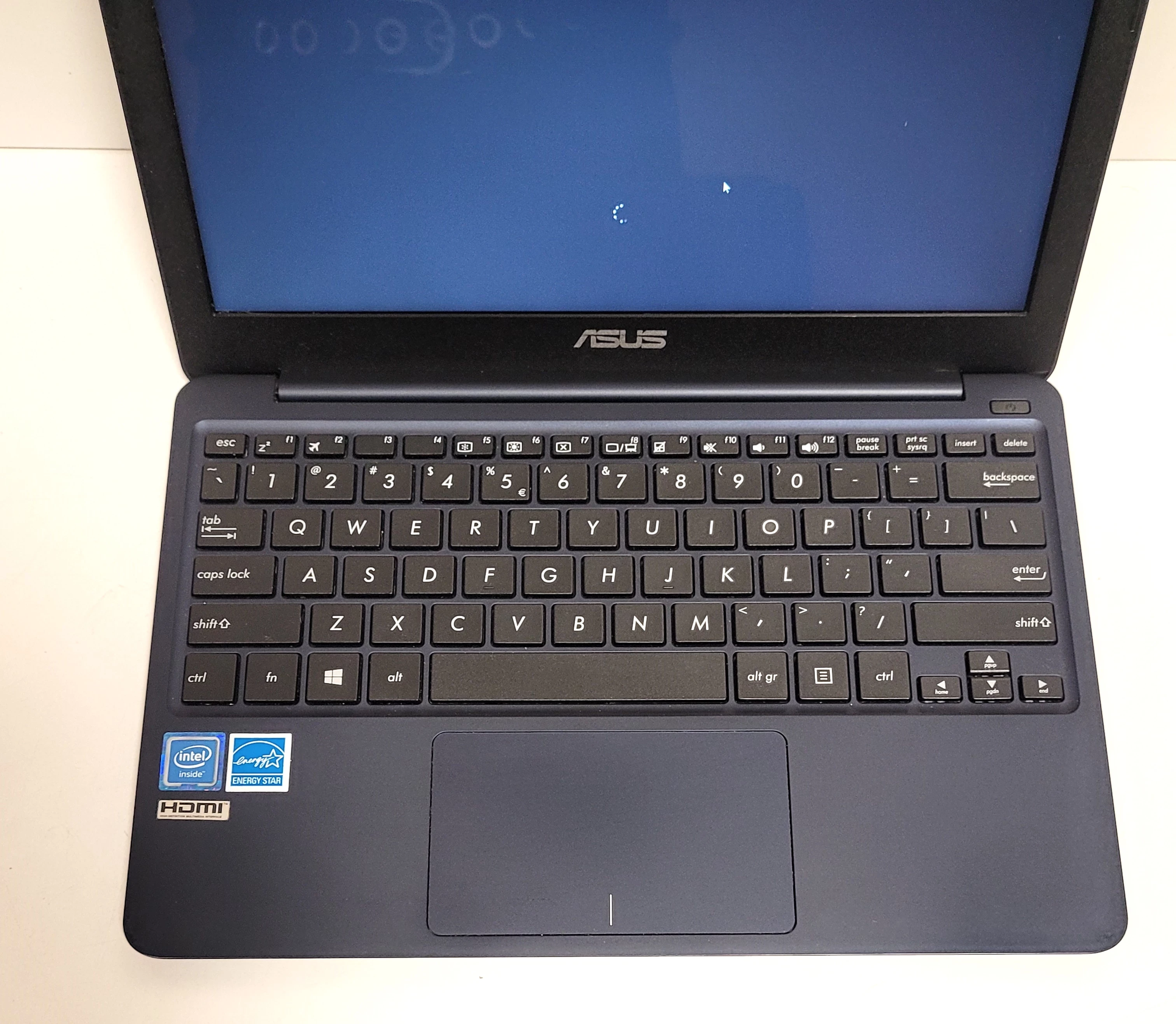 laptop-asus-e-200h-stan-11323-2