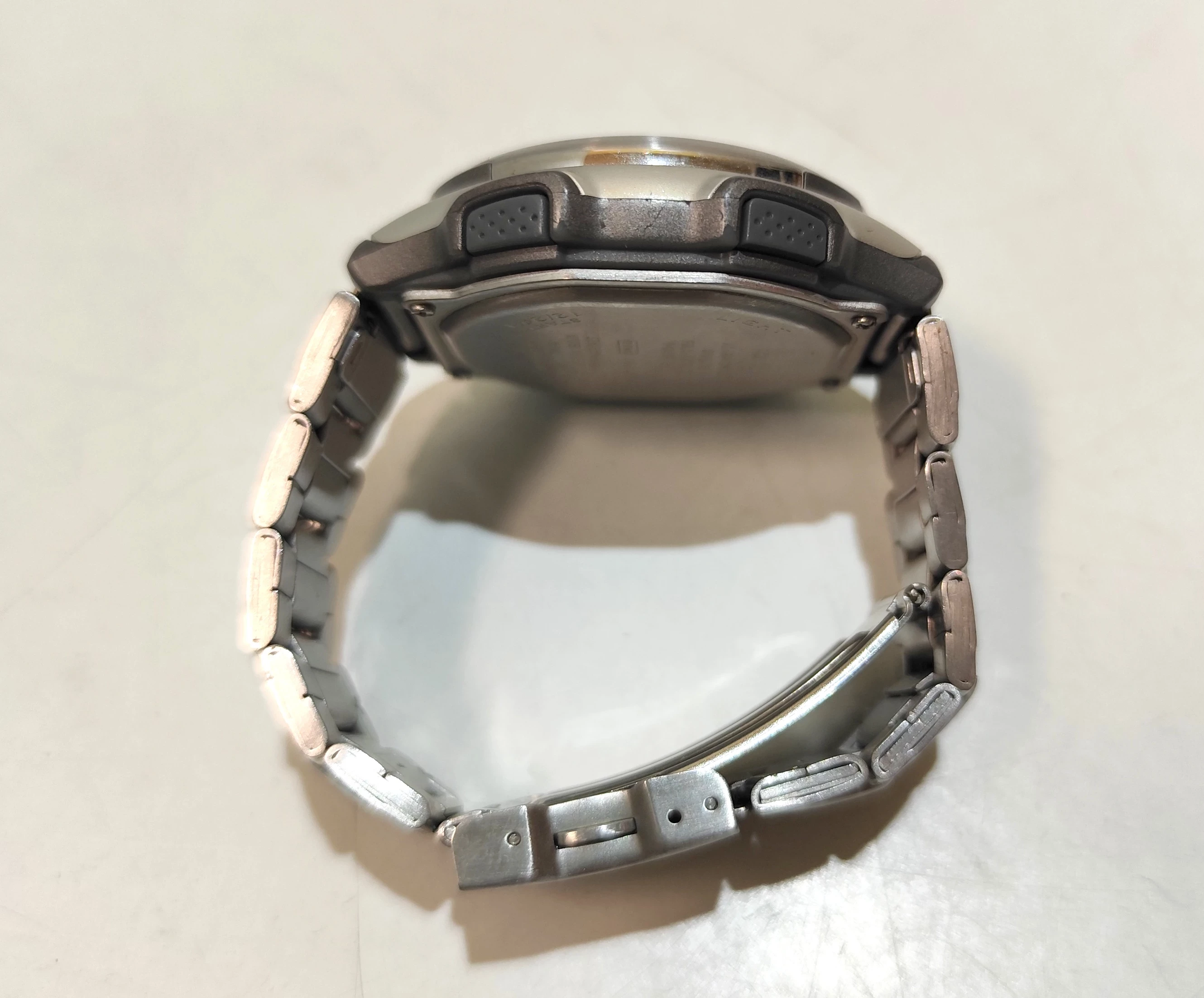 zegarek-casio-aw-s90-ksztalt-koperty-129223-2