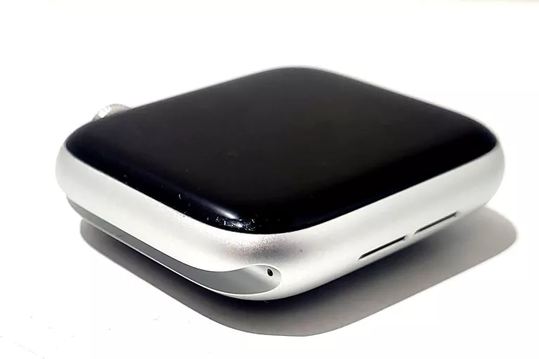 ZEGAREK APPLE WATCH SE 44MM A2356