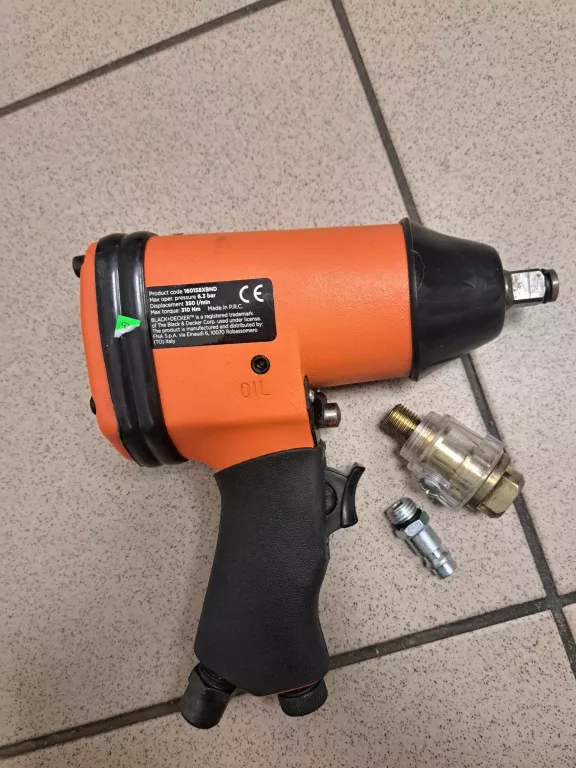 KLUCZ PNEUMATYCZNY UDAROWY BLACK+DECKER KLUCZ