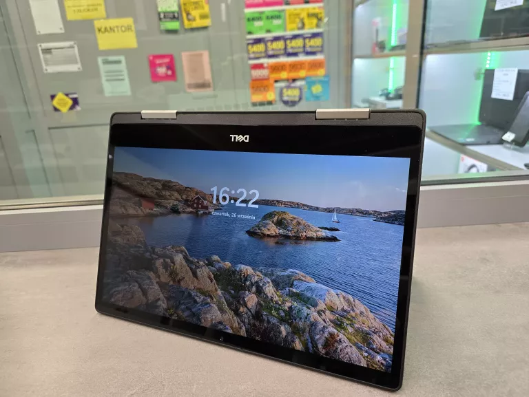 LAPTOP DELL INSPIRON P93G