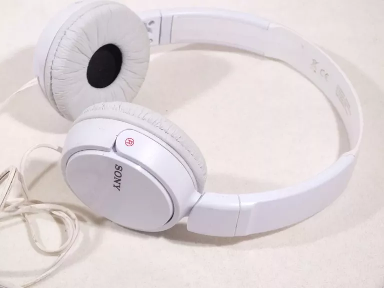 SŁUCHAWKI SONY BIAŁE NAUSZNE/ KABLOWE