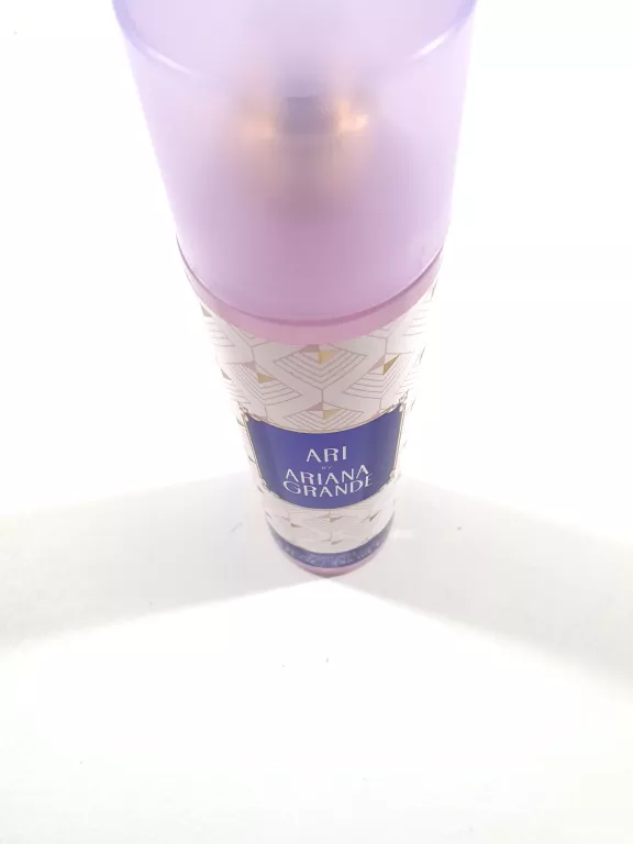 MGIEŁKA ARIANA GRANDE ARI 236ML