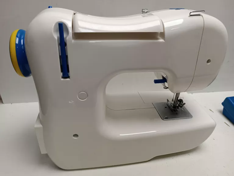 maszyna-do-szycia-ikea-e1001-kolor-dominujacy-129357-2