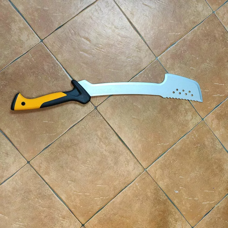 FISKARS SOLID SIEKIERO-MACZETA ROZŁUPUJĄCA DO CIĘCIA DRZEWA GAŁĘZI TRAWY