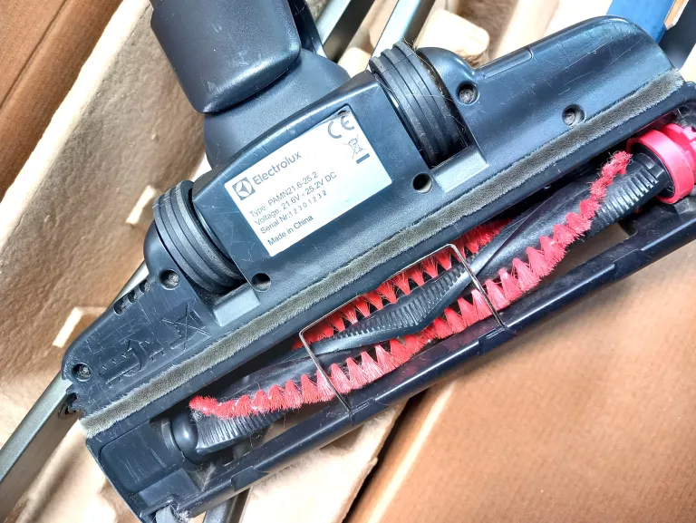 ODKURZACZ ELECTROLUX PQ91-50MB KPL