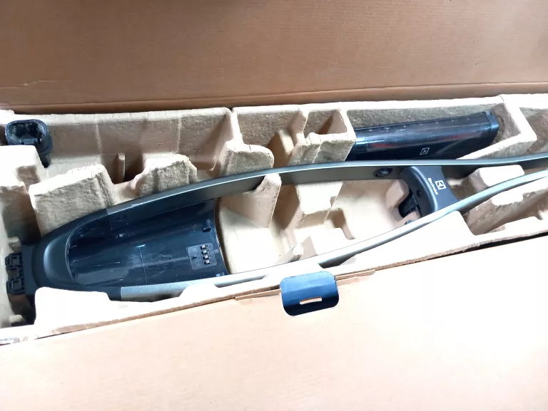 ODKURZACZ ELECTROLUX PQ91-50MB KPL