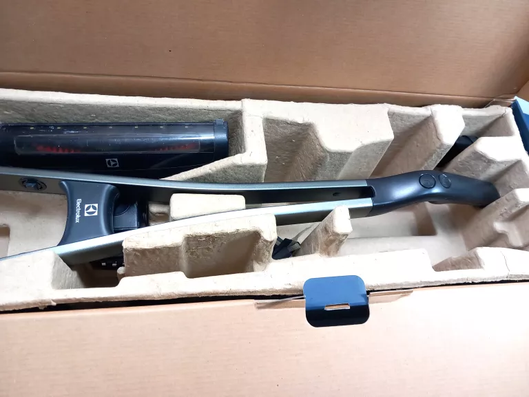 ODKURZACZ ELECTROLUX PQ91-50MB KPL