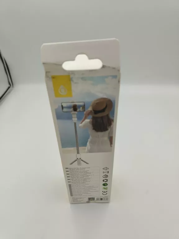 SELFIE STICK BLUETOOZ BIAŁY PUDEŁKO