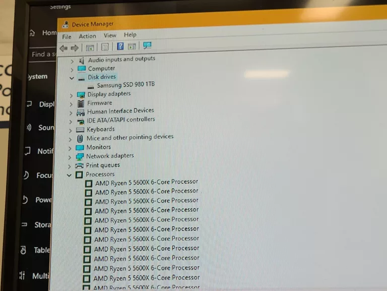 KOMPUTER STACJONARNY ASUS RADEON RX6600XT AMD RYZEN 5