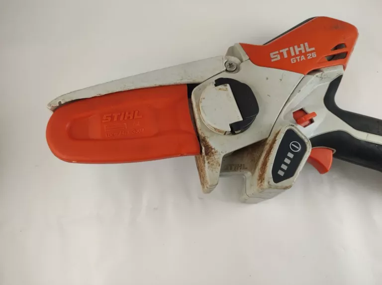 PIŁA STIHL GTA 26,  2 AKUMULATORY, ŁADOWARKA