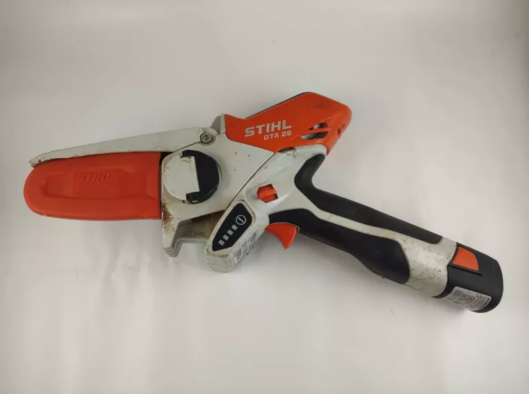 PIŁA STIHL GTA 26,  2 AKUMULATORY, ŁADOWARKA