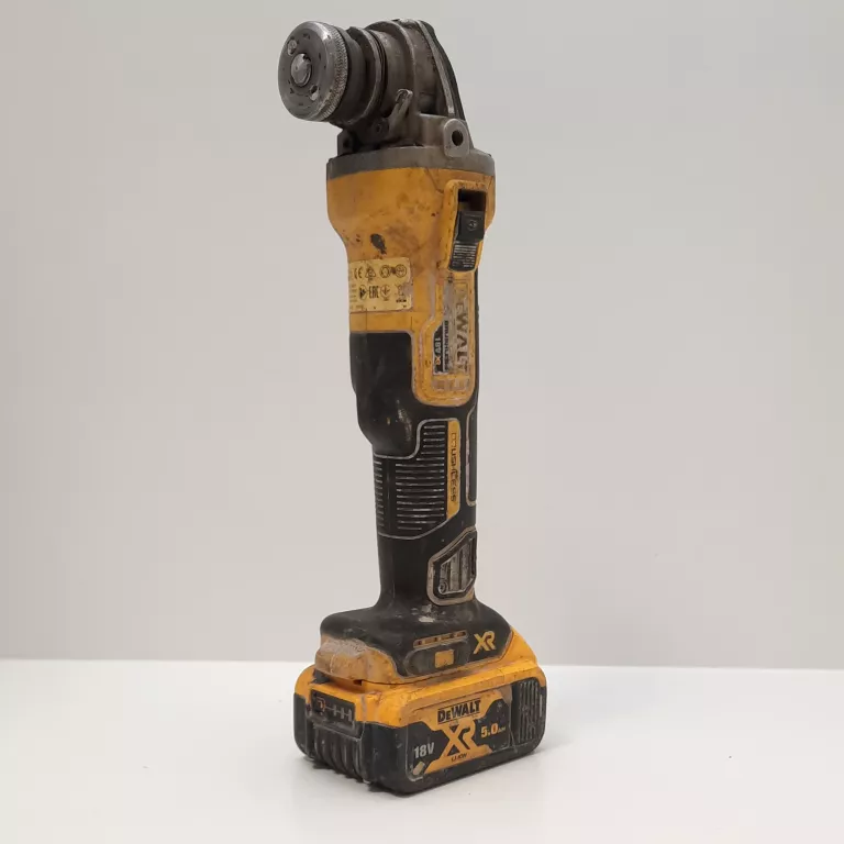 AKUMULATOROWA SZLIFIERKA KĄTOWA DEWALT DCG405