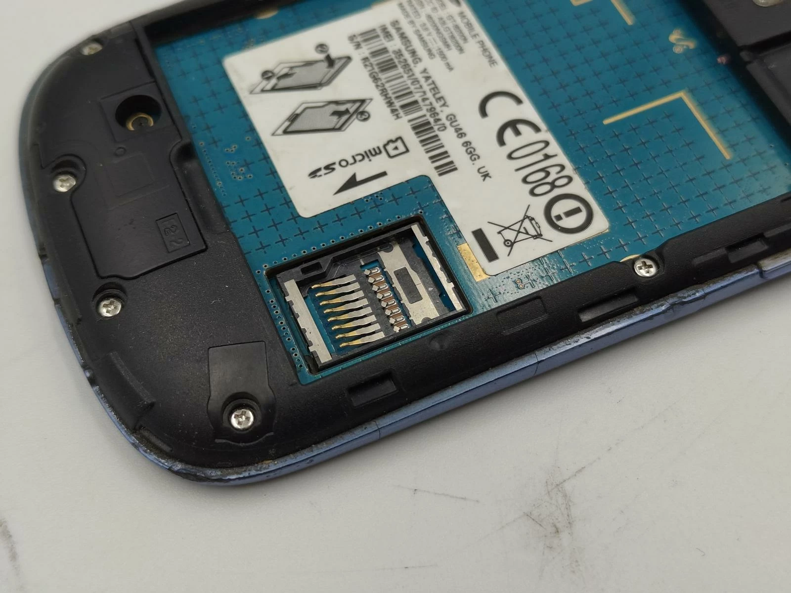 telefon-samsung-i8200-galaxy-s-iii-mini-ve-opis-typ-202685-212929