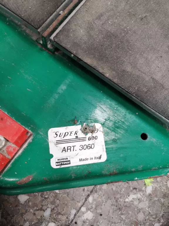 RĘCZNA PRZECINARKA DO PŁYTEK SUPER PRO 600