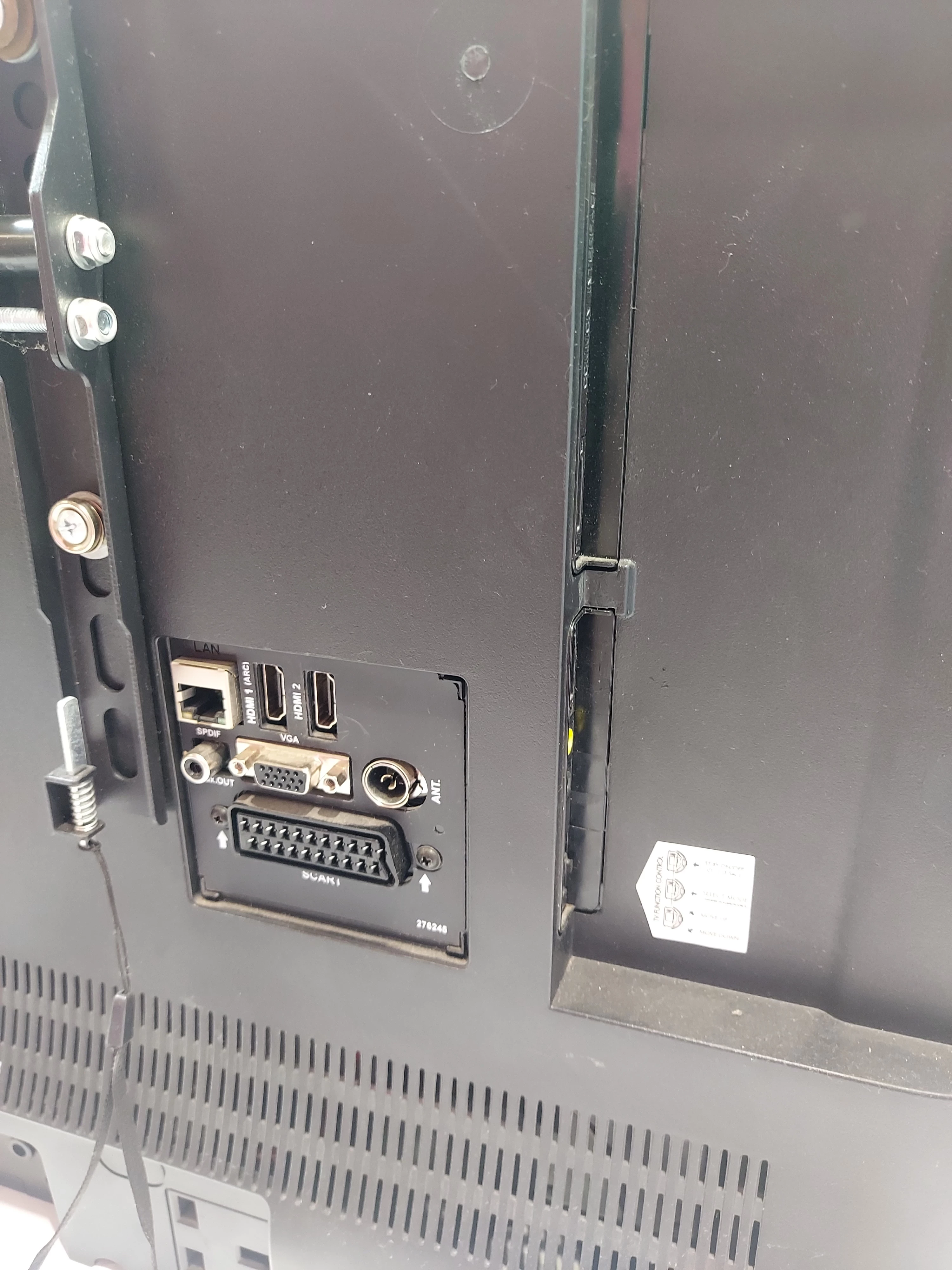 tv-hyundai-hl32211smartpilot-stan-11323-2