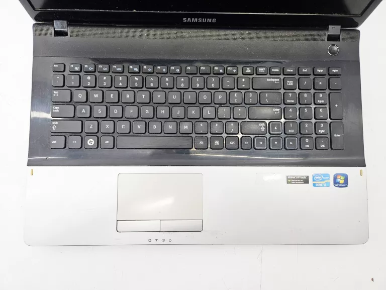 laptop-samsung-przekatna-ekranu-156
