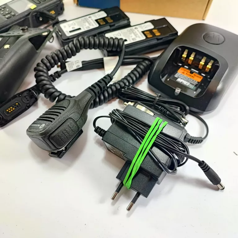 RADIOTELEFON PRZENOŚNY MOTOROLA DP4600E KOMPLET