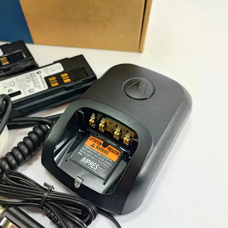 RADIOTELEFON PRZENOŚNY MOTOROLA DP4600E KOMPLET