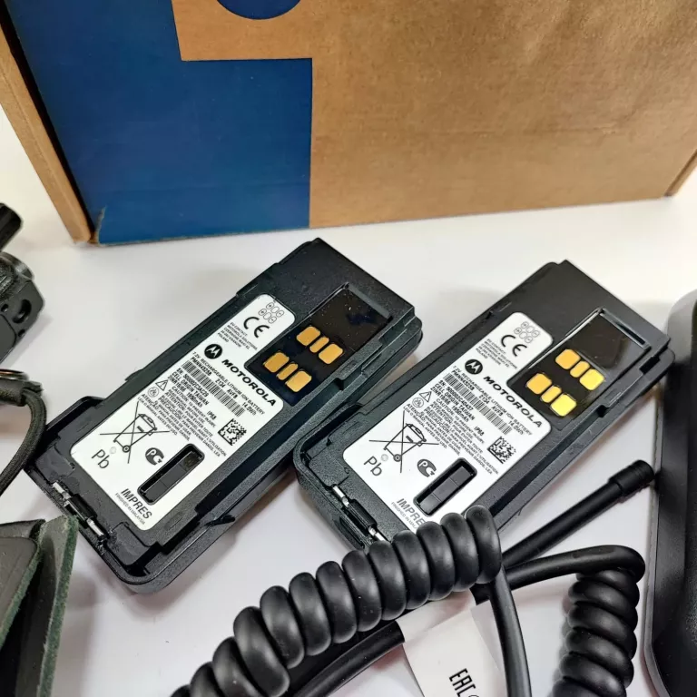 RADIOTELEFON PRZENOŚNY MOTOROLA DP4600E KOMPLET