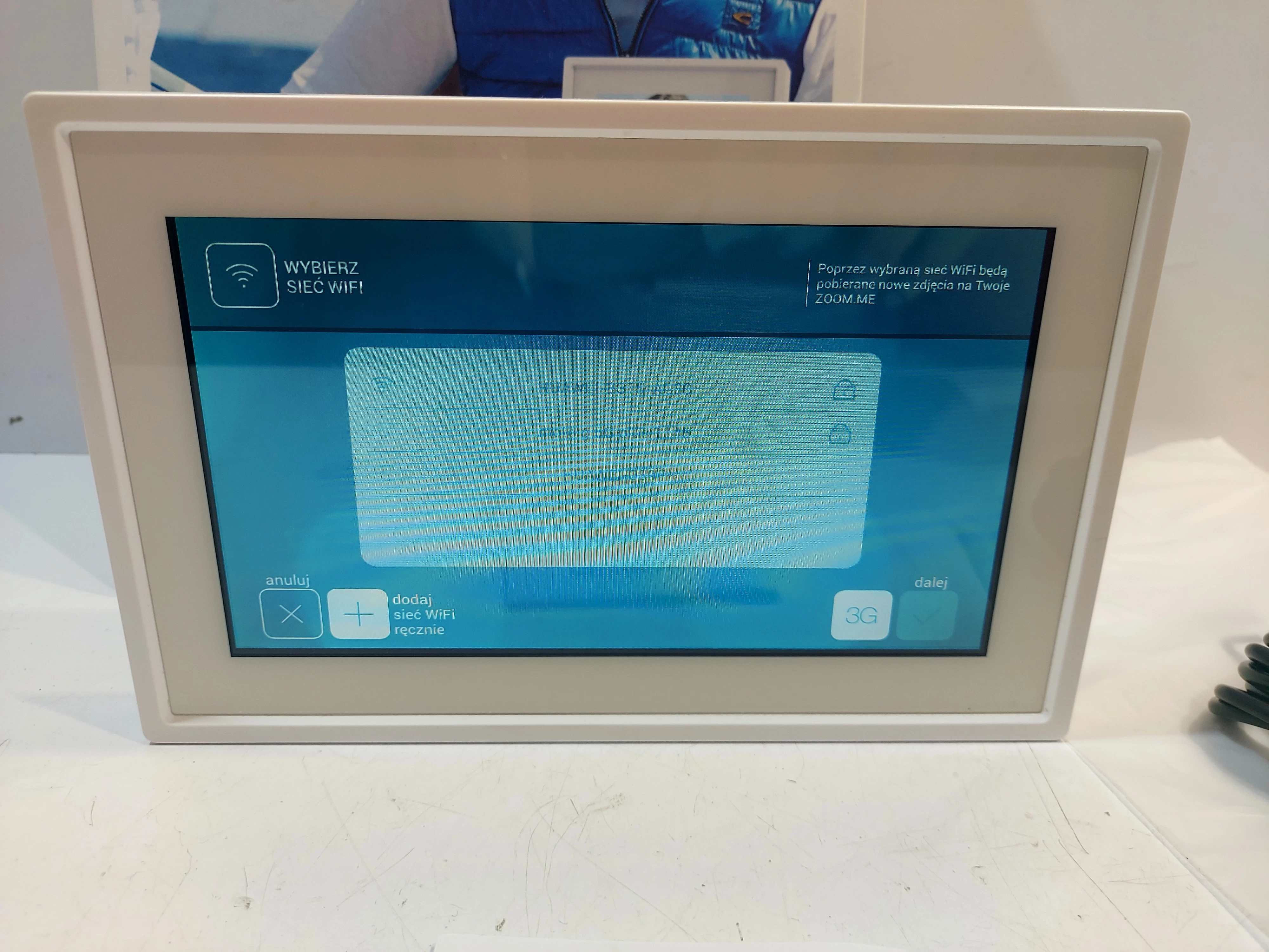 ramka-dotykowa-7-ips-lcd-1024x600-sim-3g-wifi-zm73g-zoomme-ean-gtin-5906736000039