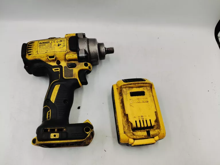 KLUCZ UDAROWY DEWALT DCF 894