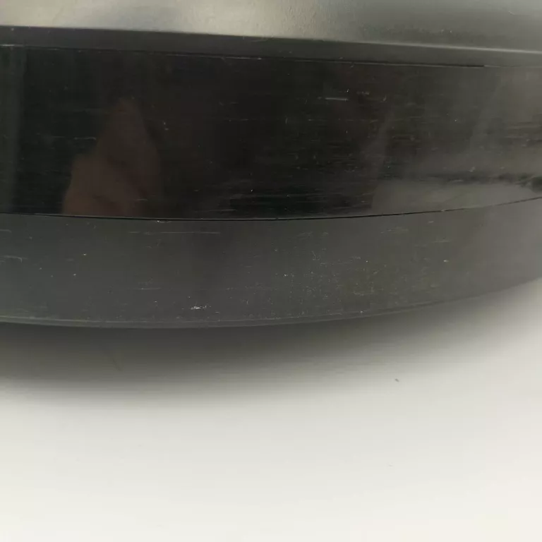 ODKURZACZ SPRZĄTAJĄCY IROBOT ROOMBA 7+ CZARNY KOMPLET