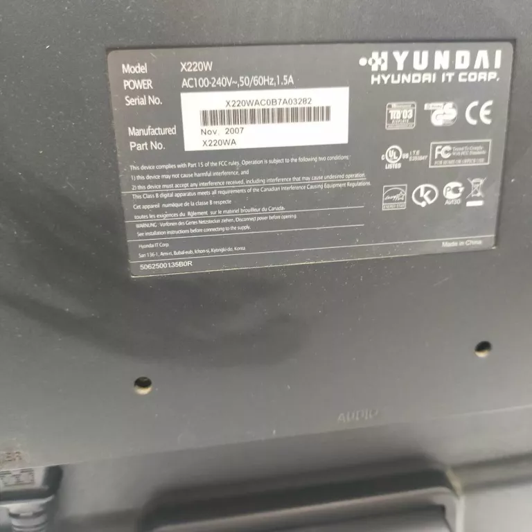 MONITOR LCD HYUNDAI X224W 22"
