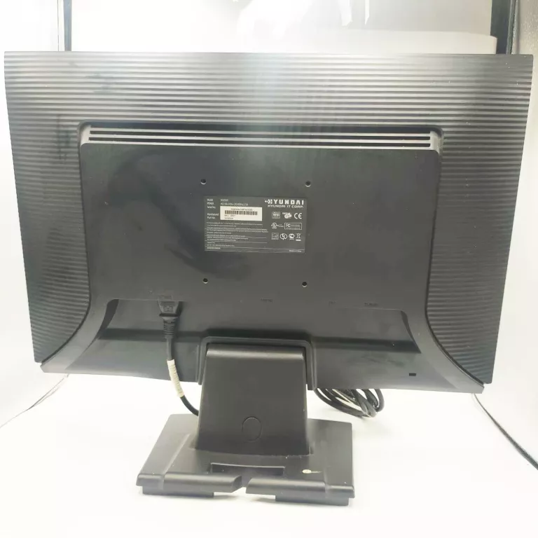 MONITOR LCD HYUNDAI X224W 22"