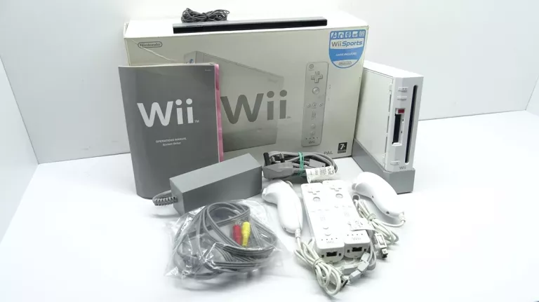KONSOLA NINTENDO WII RVL-001 DWA KONTROLERY ZESTAW