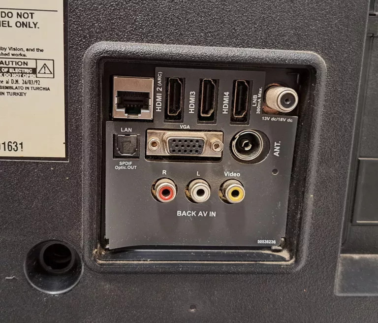 TELEWIZOR LED HITACHI 43HAK5750 43" 4K UHD CZARNY /OPIS
