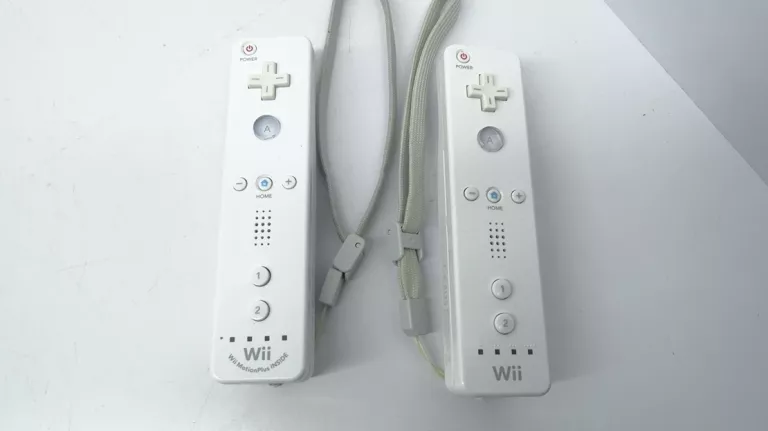 KONSOLA NINTENDO WII RVL-001 DWA KONTROLERY ZESTAW