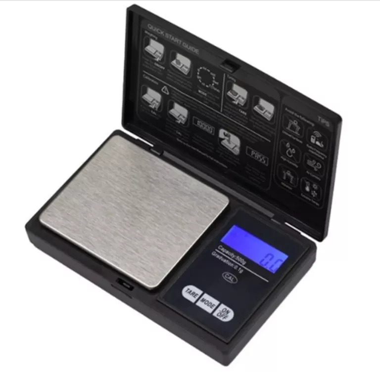 ELEKTRONICZNA WAGA JUBILERSKA W-004 0,01G