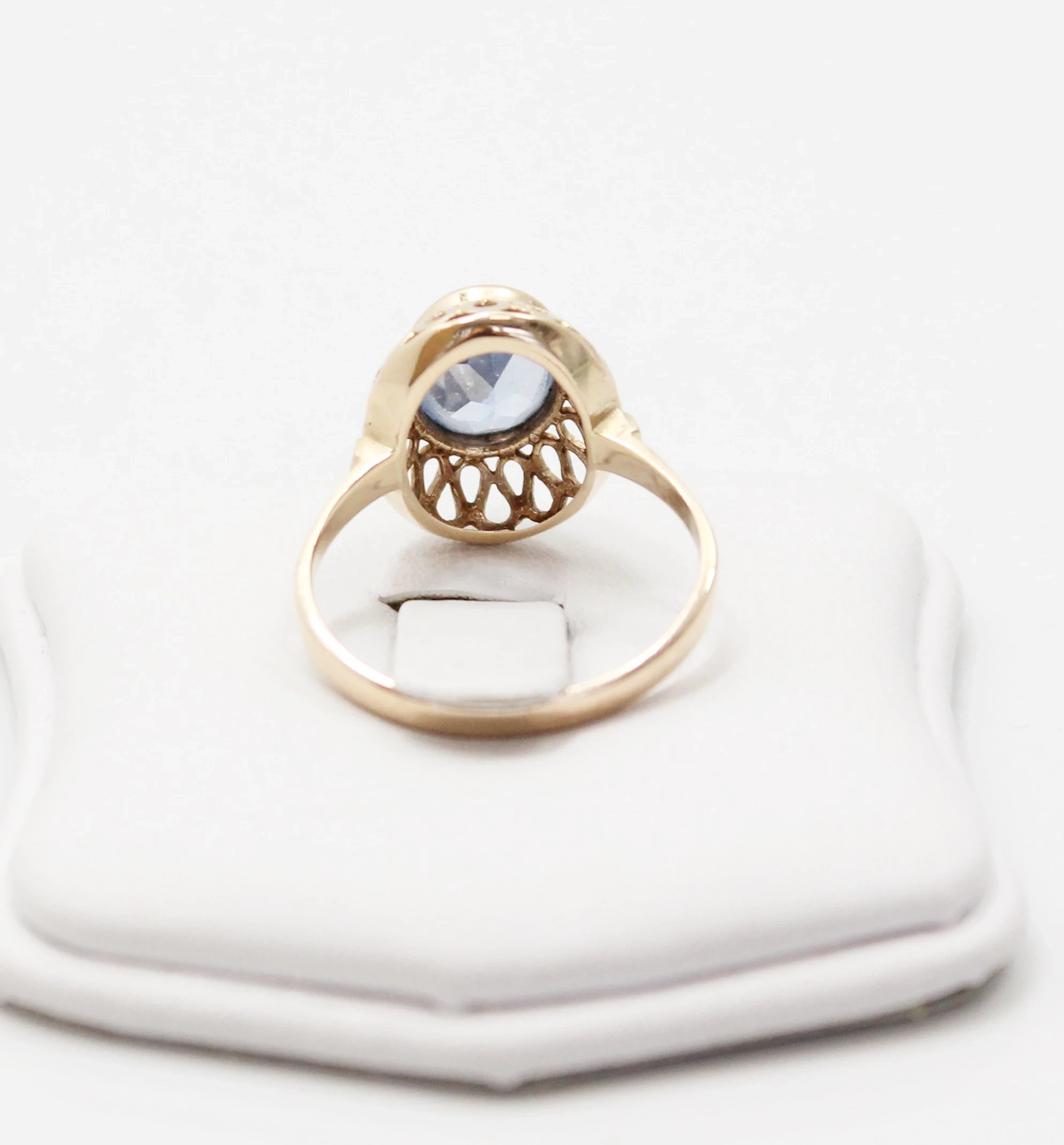 zloty-pierscionek-synt-akwamaryn-585-r18-382g-material-15835-2